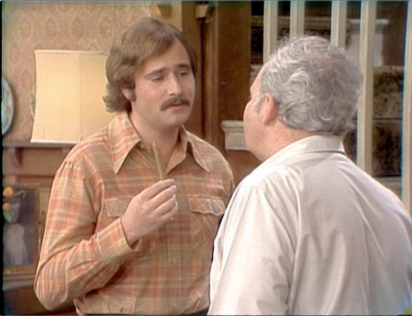 All In The Family S05E23 No Smoking (Mar.01.1975)-141.jpg