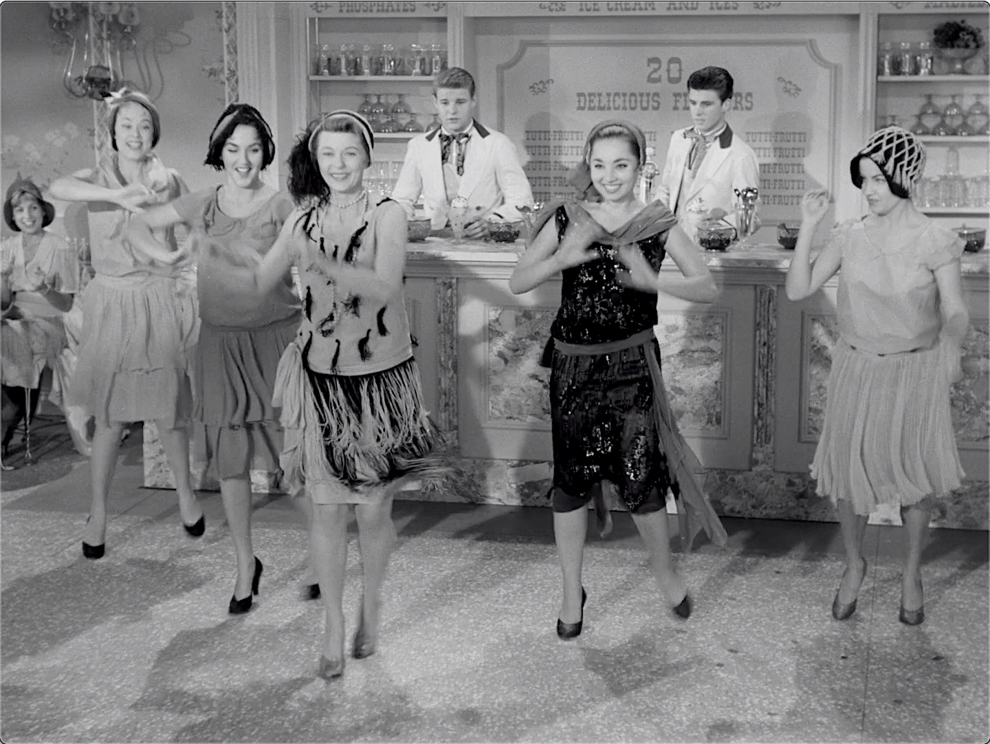 The Adventures of Ozzie and Harriet S06E10 Tutti-Frutti Ice Cream (Dec.11.1957)-52.jpg
